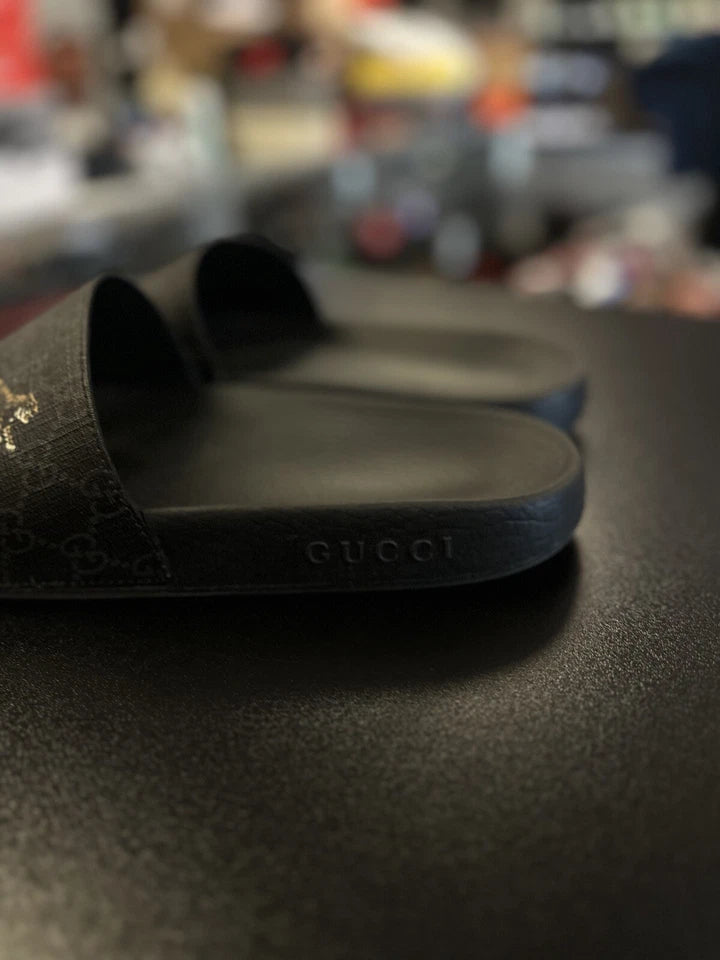 Gucci Men’s GG Supreme Tiger Slides Men