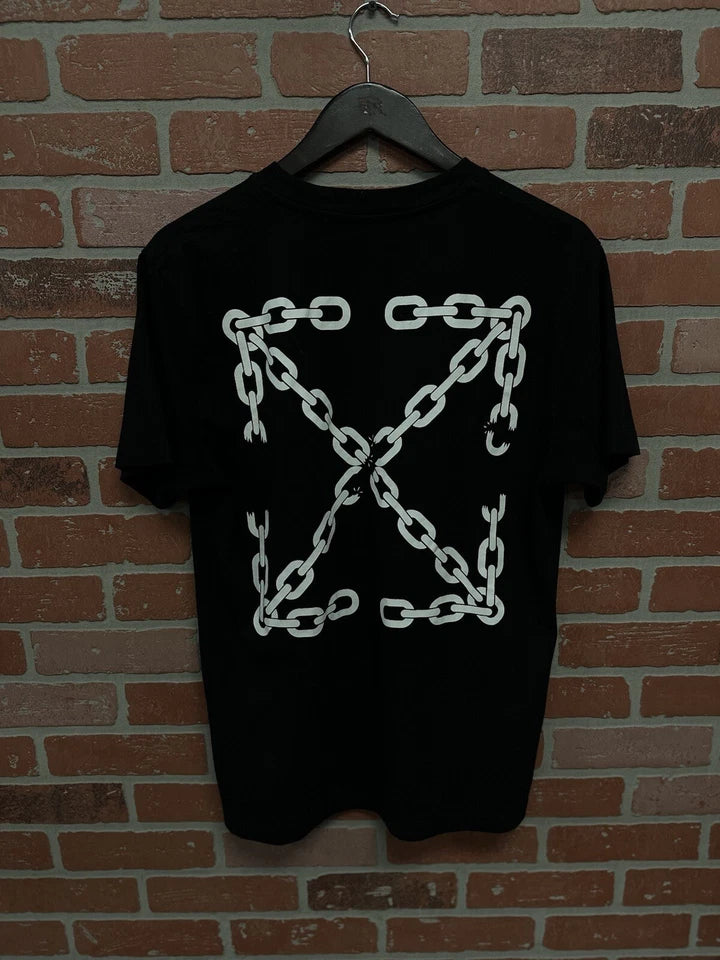 Off- Chain Over Tee Arrow Back Print T-Shirt