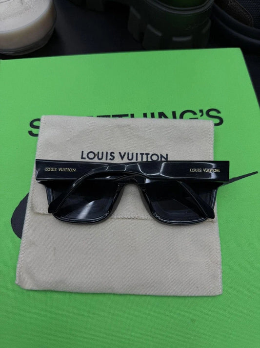 Louis Vuitton Men’s Sunglasses Black