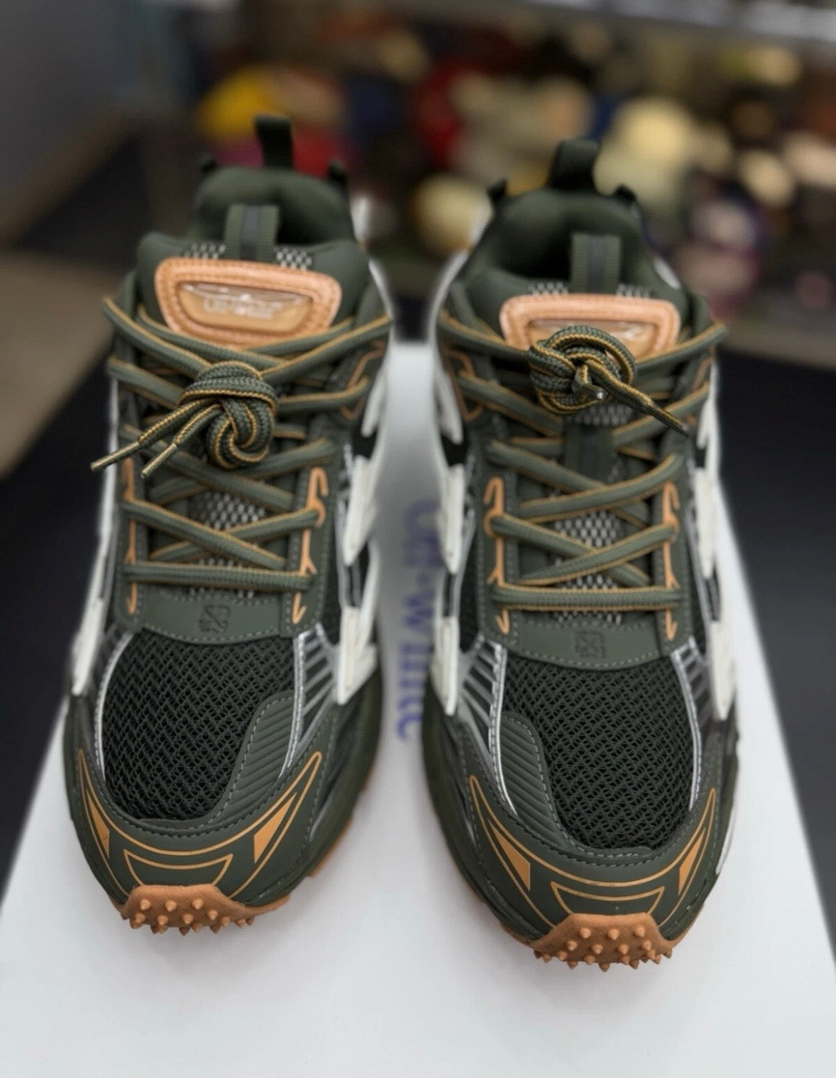 OFF-WHITE Be Right Back Sneaker Green