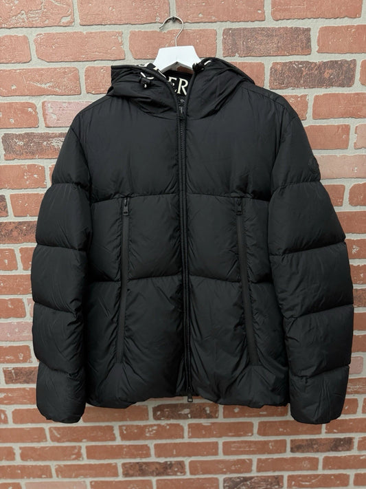 Moncler Montcla Logo Short Goose Down Filled Puffer Jacket Black