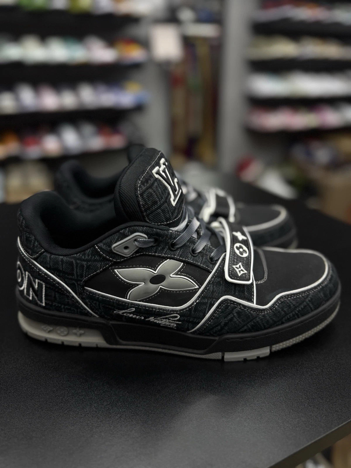 LV Trainer Black Trainer