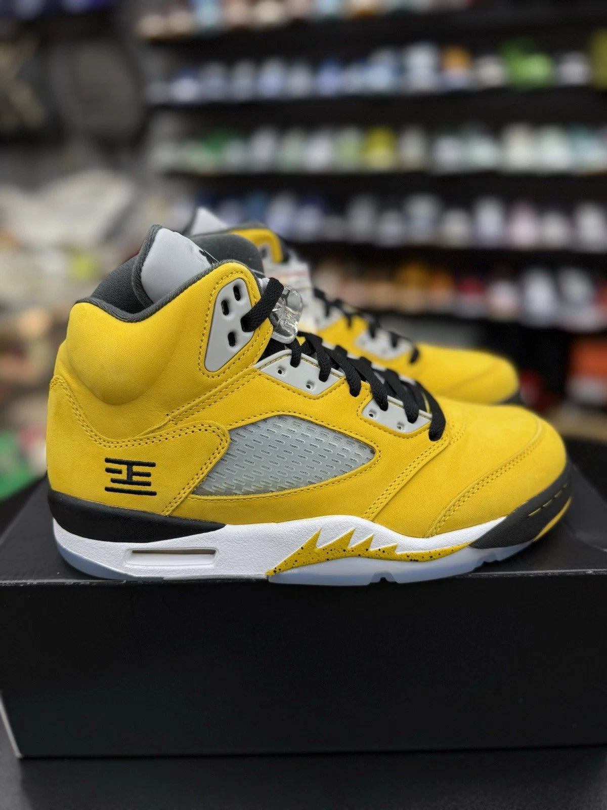 Air Jordan 5 Retro Tokyo