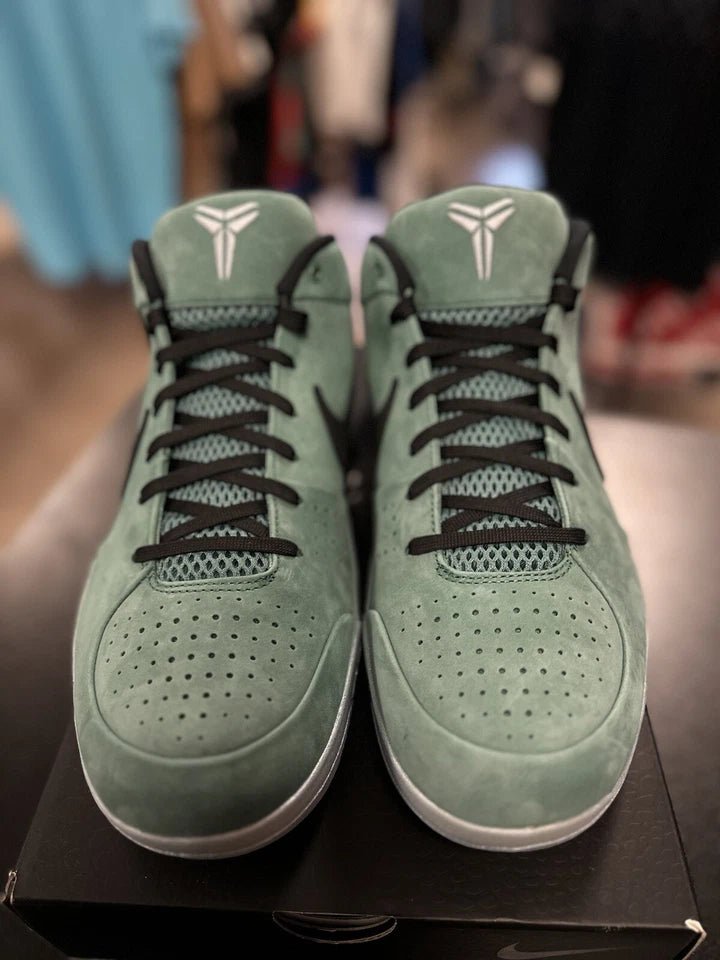 Kobe 4 Protro Girl Dad