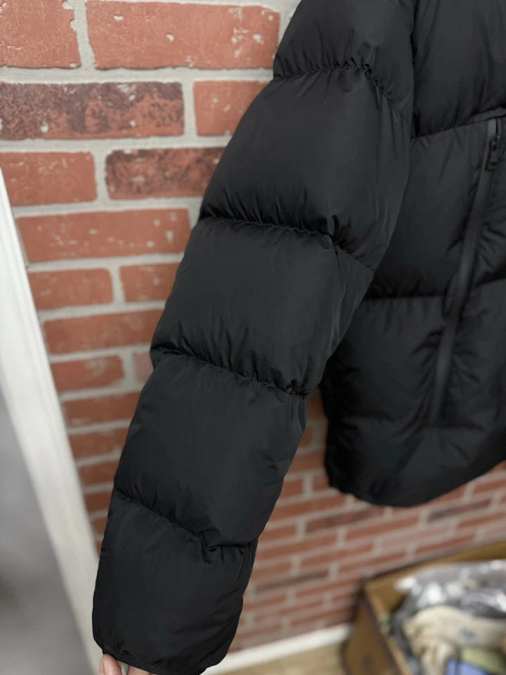 Moncler Montcla Logo Short Goose Down Filled Puffer Jacket Black