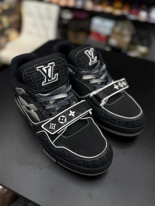 LV Trainer Black Trainer