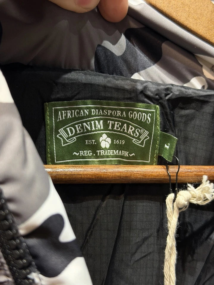 Cotton Wreath Puffer Jacket Denim Tears Coat